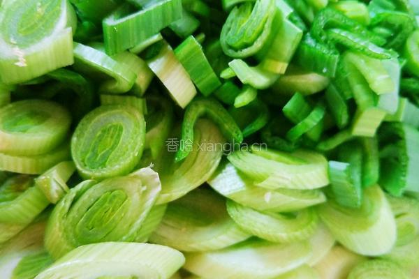 一学就会的麻辣酱炒魔芋的做法图解6