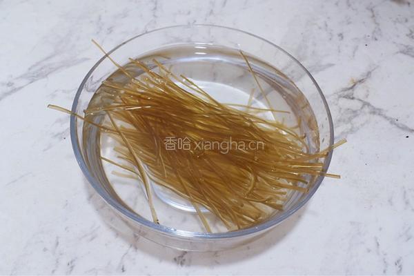 酸辣红薯粉的做法图解2