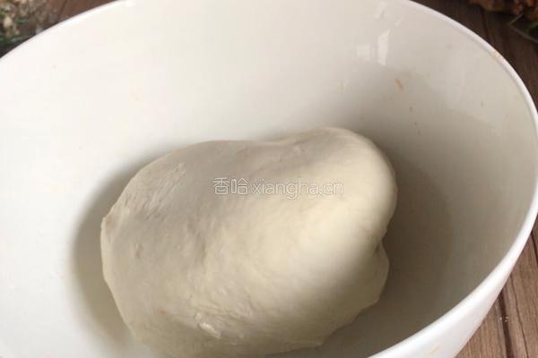 红萝卜牛肉锅贴的做法图解12
