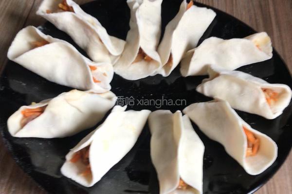 红萝卜牛肉锅贴的做法图解16