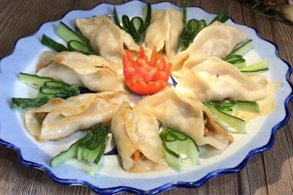 红萝卜牛肉锅贴的做法图解23