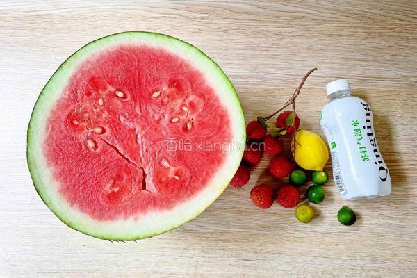 夏日西瓜气泡桶的做法图解1