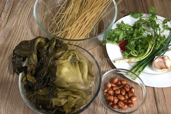 酸辣粉丝的做法图解1