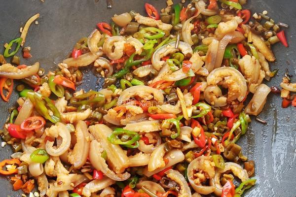 辣椒炒猪皮的做法图解14