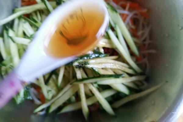 炝拌绿豆芽的做法图解10