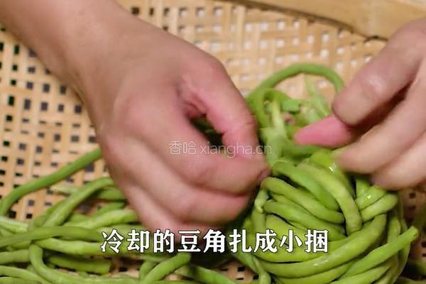 开胃老坛酸豆角 好吃的坛子菜 酸辣脆爽的做法图解5