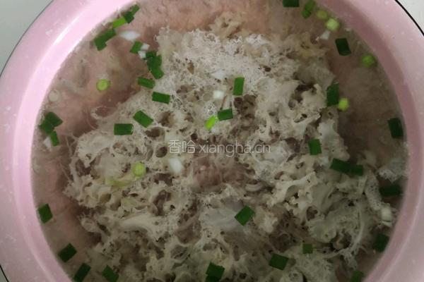 绣球菌瘦肉汤的做法图解6