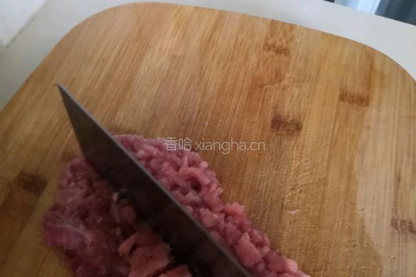 绣球菌瘦肉汤的做法图解1