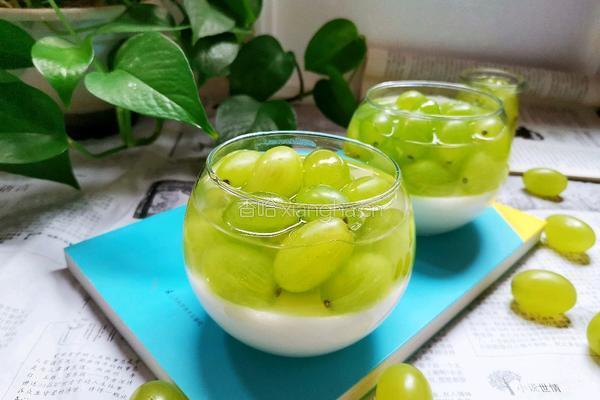 双色青提果冻杯的做法图解11