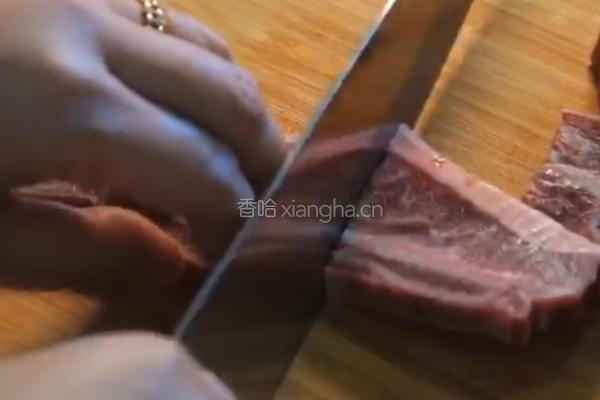 芝士牛仔骨的做法图解1
