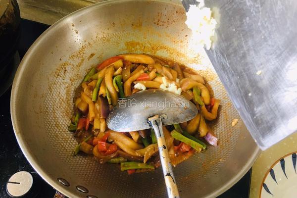 家常茄子炒豆角的做法图解6