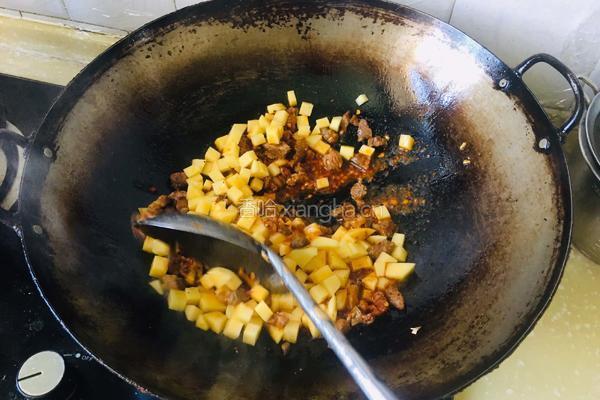 香菇牛肉荞面的做法图解5
