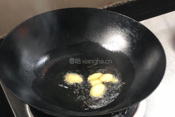 青椒炒丝瓜的做法图解5