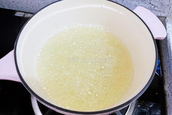 手打泰式柠檬茶的做法图解3
