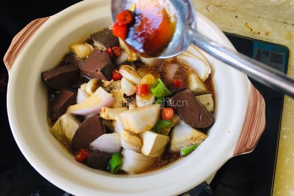 砂锅鸭血炖豆腐的做法图解7