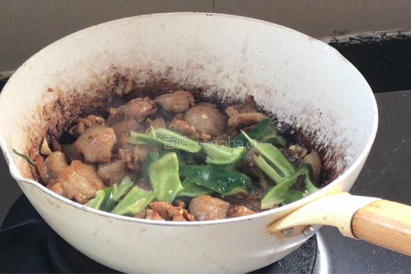 茄子炒五花肉的做法图解12