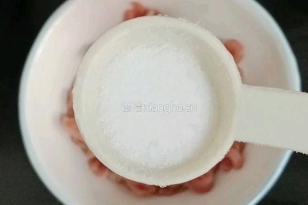 彩椒炒肉丝的做法图解4