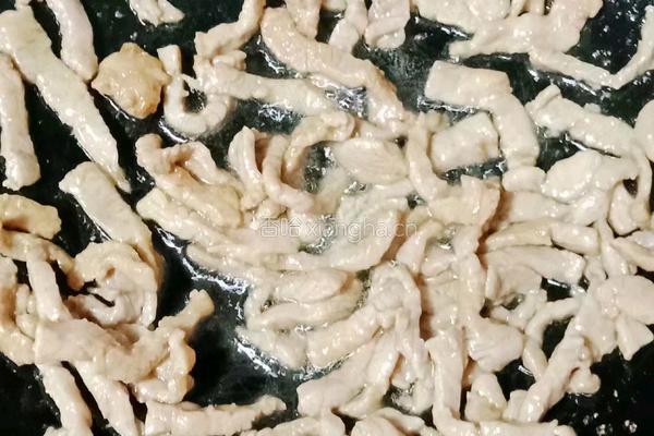 彩椒炒肉丝的做法图解12