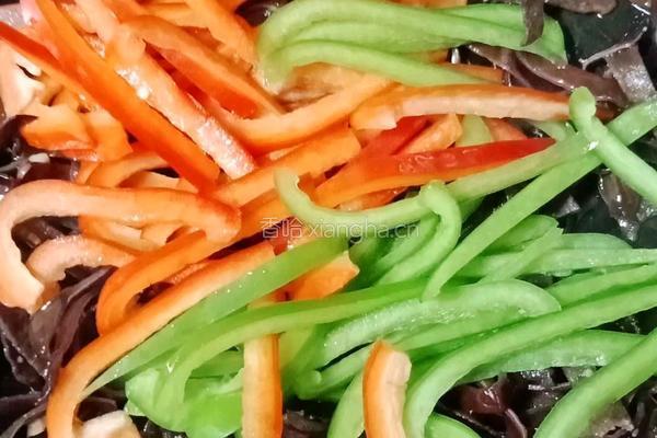 彩椒炒肉丝的做法图解15