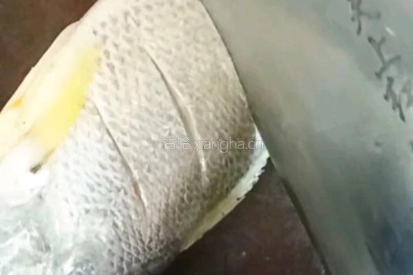 清蒸黄花鱼的做法图解4