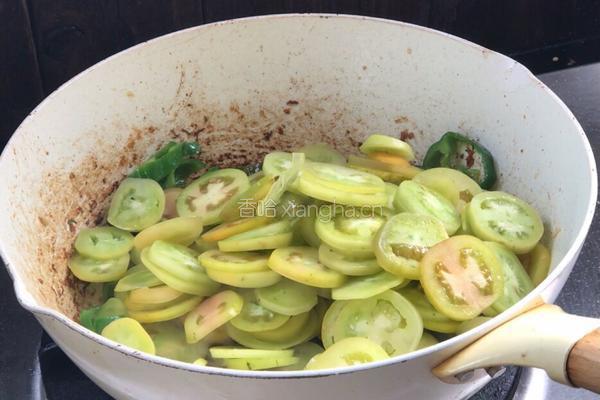 青番茄炒肉的做法图解11