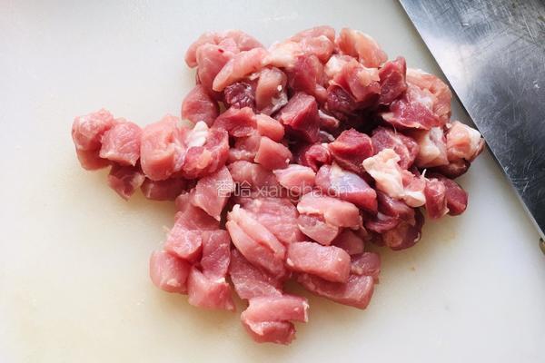 碗蒸小酥肉的做法图解1