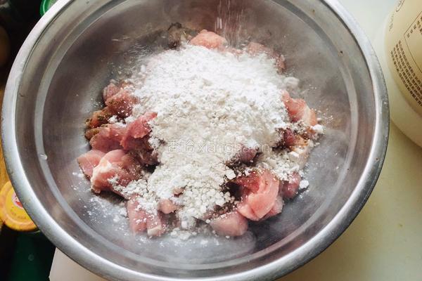 碗蒸小酥肉的做法图解2