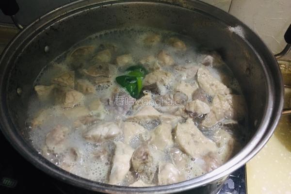 白萝卜猪肺汤的做法图解1
