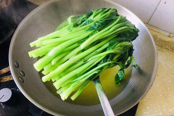 白灼菜心的做法图解5
