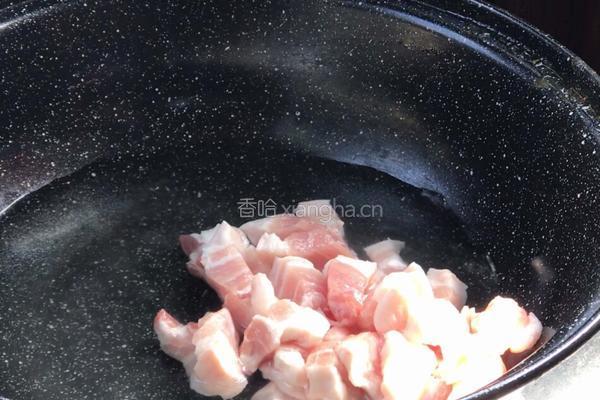 五花肉焖饭的做法图解7
