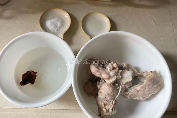赤小豆扁豆猪尾骨祛湿汤(一人份)的做法图解3