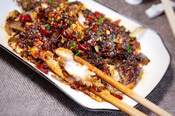 香烤鲫鱼的做法图解18