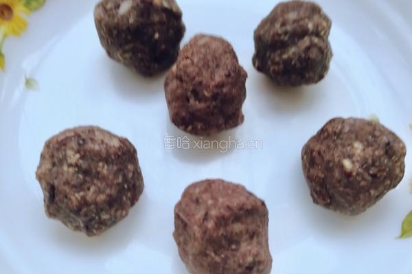 奶香豆沙饭团的做法图解3