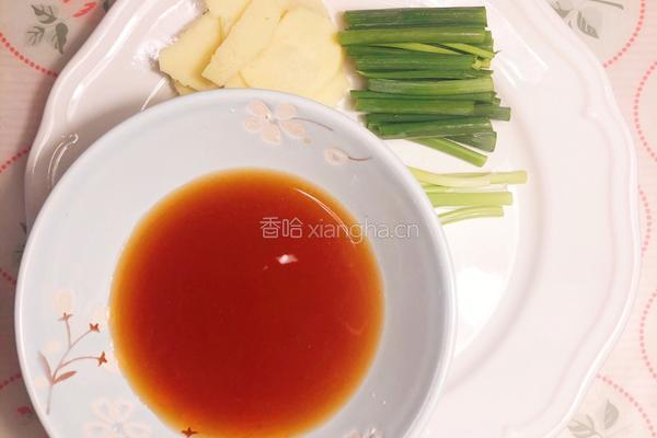 姜葱炒蟹的做法图解3