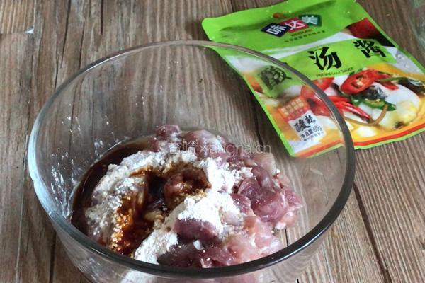 辣椒麻花炒肉片的做法图解2