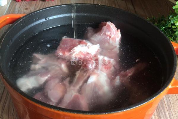 西洋菜冬瓜骨头汤的做法图解3