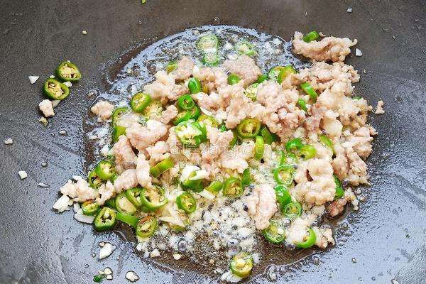 肉沫土豆的做法图解8