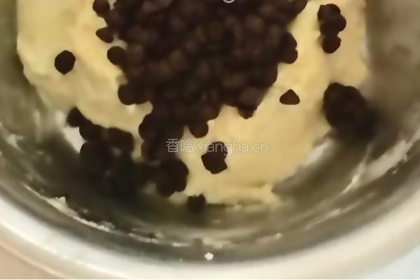 比趣多多好吃的“美式巧克力豆曲奇”的做法图解5