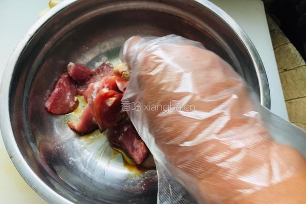 青椒炒过油肉的做法图解5