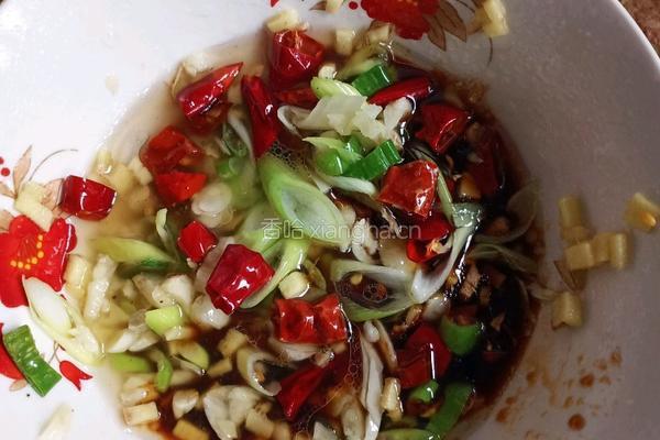 凉拌洋葱木耳的做法图解4