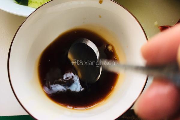 响油黄瓜的做法图解3