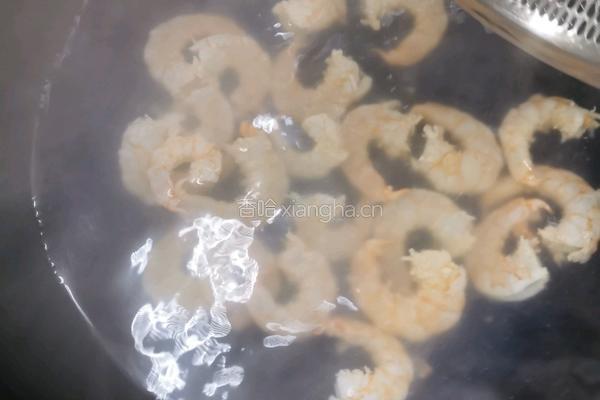 百香果柠檬虾的做法图解4