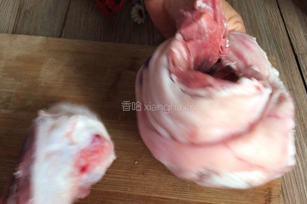 猪膀酿梅干菜的做法图解1