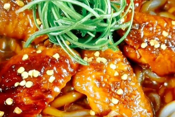 可乐鸡翅拌面的做法图解13