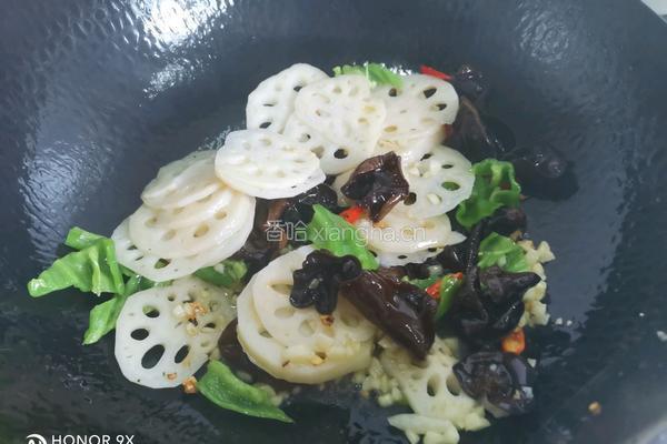 木耳炒莲藕的做法图解9