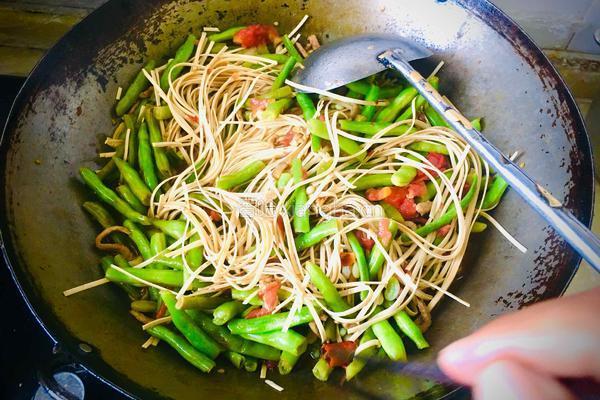 瘦肉梅豆蒸挂面的做法图解15