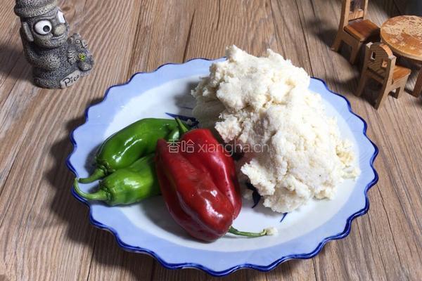 辣椒炒豆渣的做法图解1