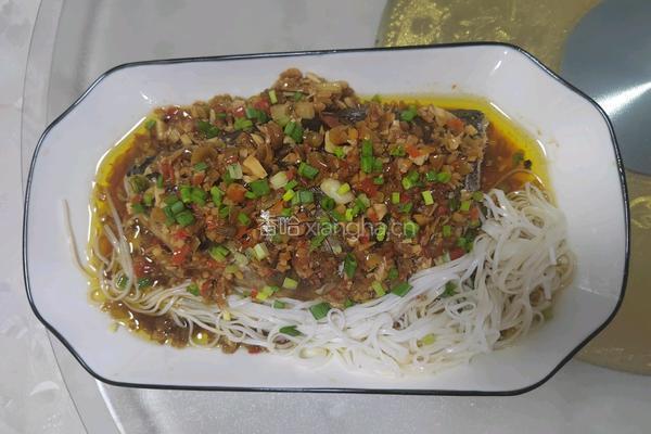 剁椒鱼头的做法图解5
