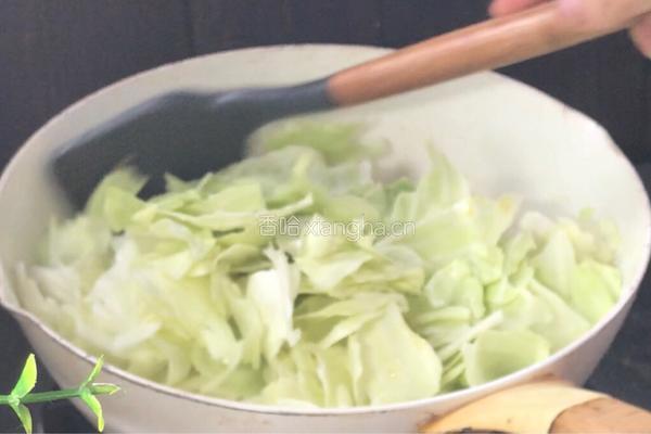 煸炒包菜的做法图解6