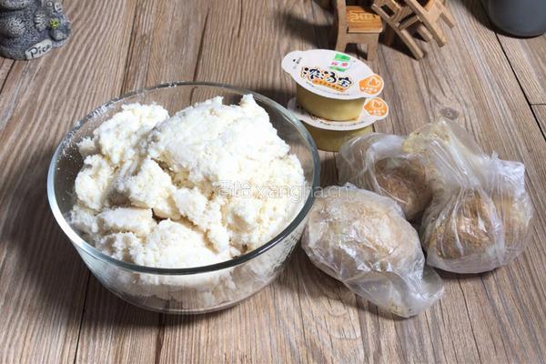 皮蛋煮豆渣的做法图解1